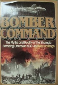 Max Hastings: Bomber command (1979, Dial Press/J. Wade)