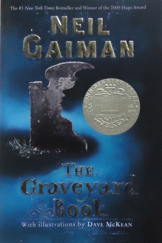 Neil Gaiman: The Graveyard Book (Paperback, 2010, HarperCollins Children's Books)