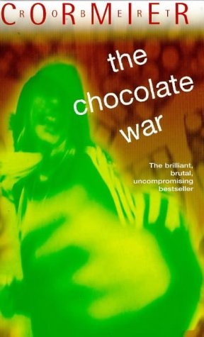 Robert Cormier: The Chocolate war. (1997, Hamish Hamilton, Knopf)