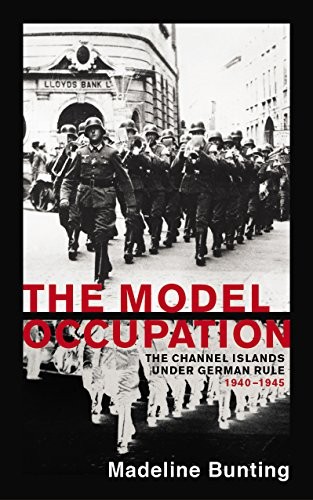 Madeleine Bunting: The Model Occupation (Paperback, 2018, Random House UK)