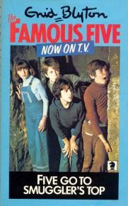 Enid Blyton: Five Go to Smuggler's Top (Paperback, 1978, Knight)