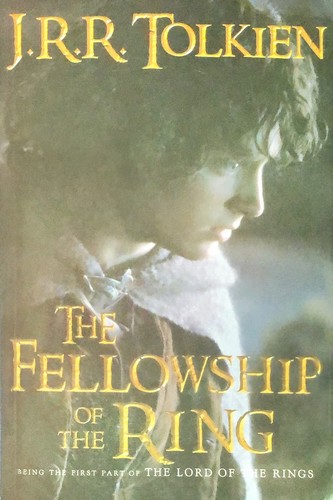 J.R.R. Tolkien: The Fellowship of the Ring (Paperback, 2003, Houghton Mifflin Company)