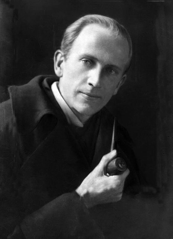 Photograph of A. A. Milne.

Emil Otto Hoppé - Shadowland, September 1922 (page 62)